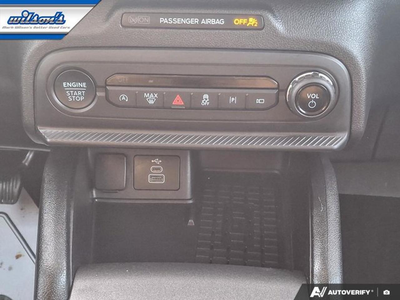 2025 Ford Bronco Sport Outer Banks 4WD | Sunroof | Heated Seats | Remote Start | Co-Pilot 360 | Lane Keeping | and More ! Photo