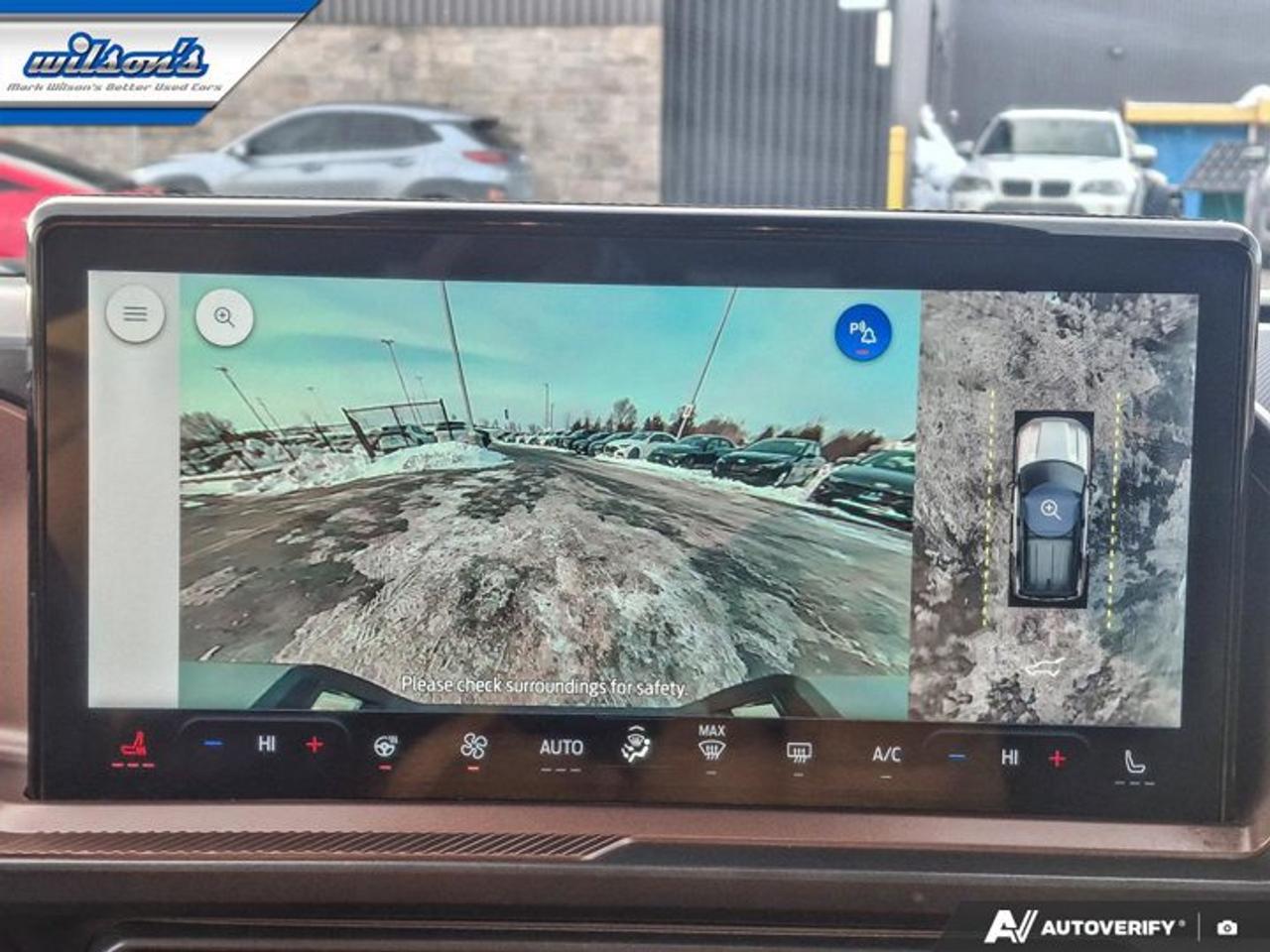 2025 Ford Bronco Sport Outer Banks 4WD | Sunroof | Heated Seats | Remote Start | Co-Pilot 360 | Lane Keeping | and More ! Photo