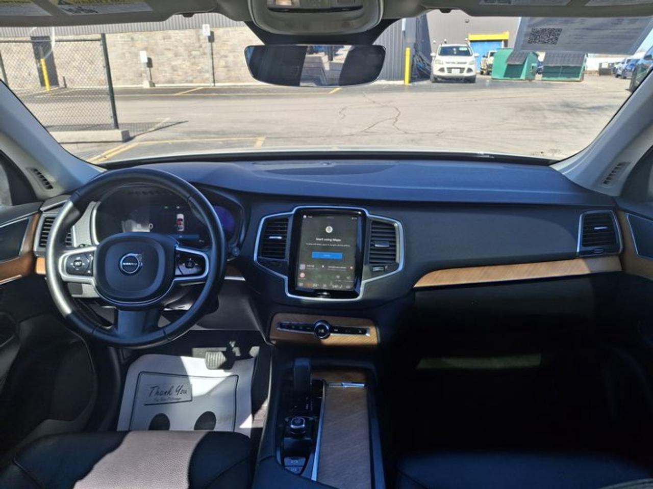 2024 Volvo XC90 Core Bright Theme | Leather | Sunroof | 3rd Row | Heated Seats | and More ! Photo