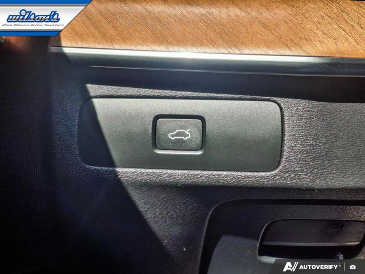2024 Volvo XC90 Core Bright Theme | Leather | Sunroof | 3rd Row | Heated Seats | and More ! Photo