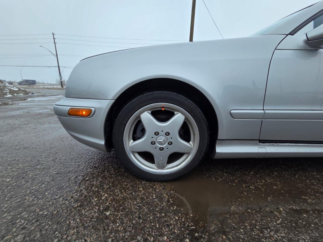 2000 Mercedes-Benz CLK V8, AMG PACKAGE, CONVERTIBLE, 41KMS, CERTIFIED Photo