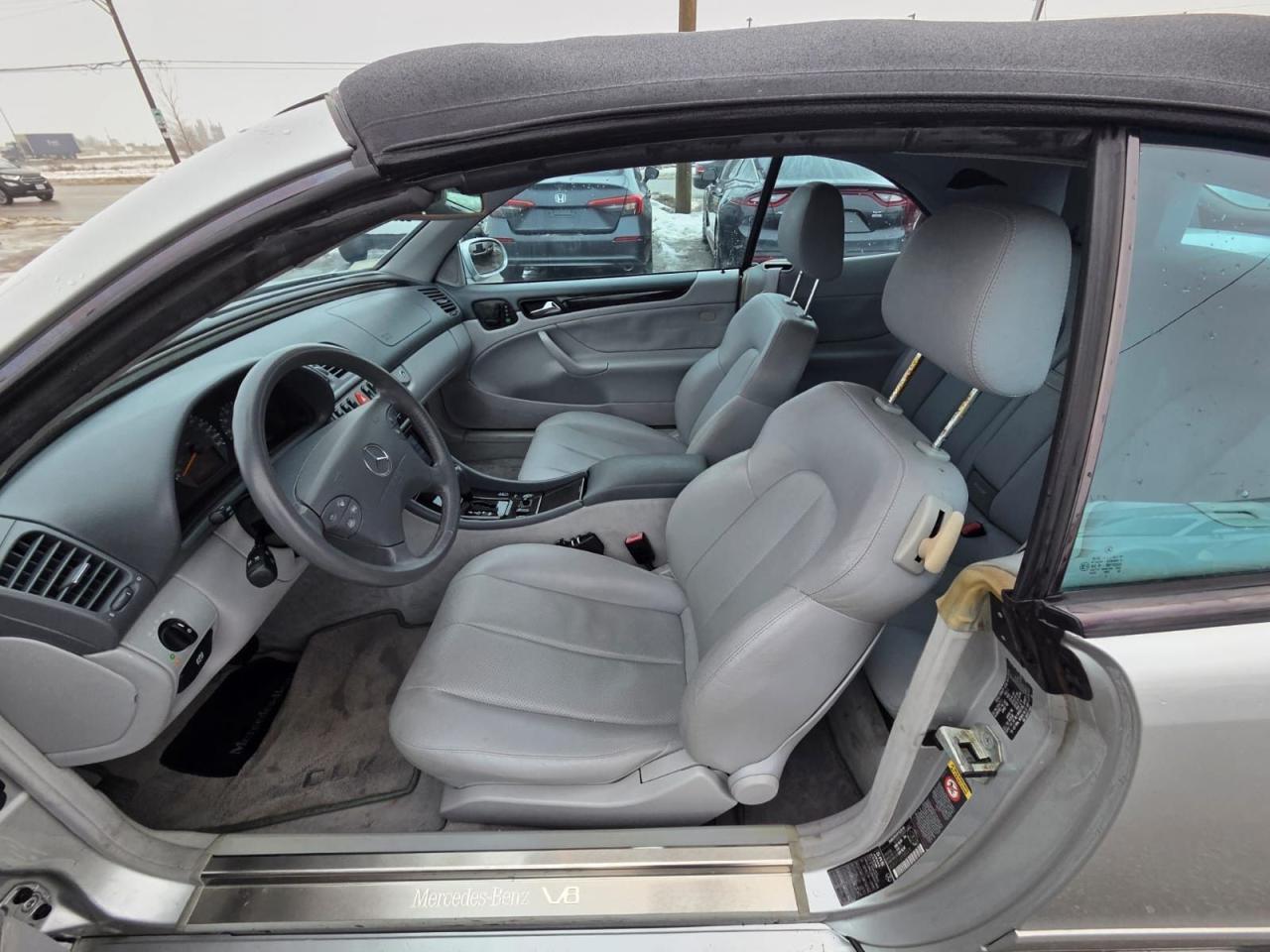 2000 Mercedes-Benz CLK V8, AMG PACKAGE, CONVERTIBLE, 41KMS, CERTIFIED Photo