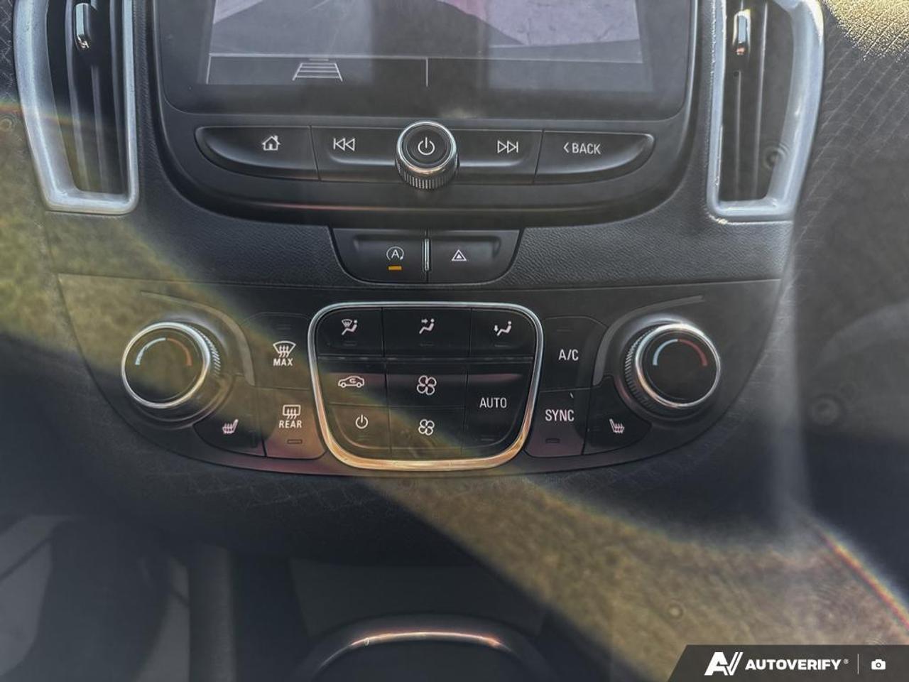 2022 Chevrolet Malibu LT / NO ACCIDENTS / HTD SEATS / BLUETOOTH / CRUISE Photo