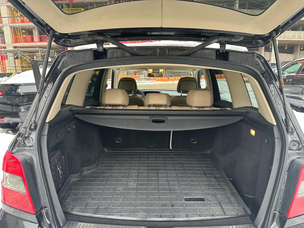 2010 Mercedes-Benz GLK-Class 4MATIC 4dr GLK 350 Photo