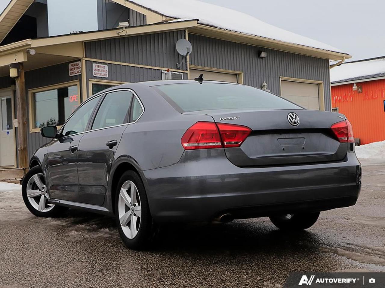2015 Volkswagen Passat Comfortline,LOW KM'S,R/V CAM, PWR S/ROOF,LEATHER - Photo #4