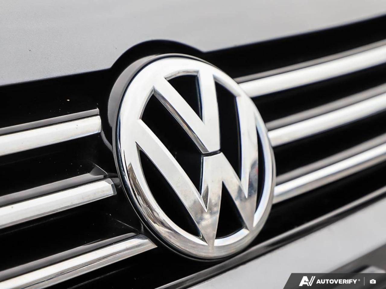 2015 Volkswagen Passat Comfortline,LOW KM'S,R/V CAM, PWR S/ROOF,LEATHER Photo