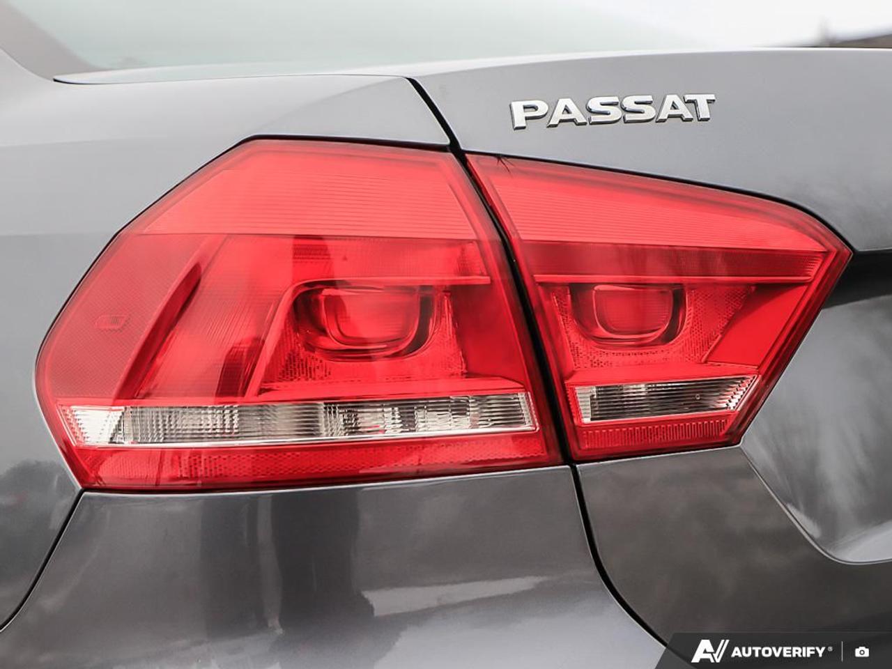 2015 Volkswagen Passat Comfortline,LOW KM'S,R/V CAM, PWR S/ROOF,LEATHER Photo