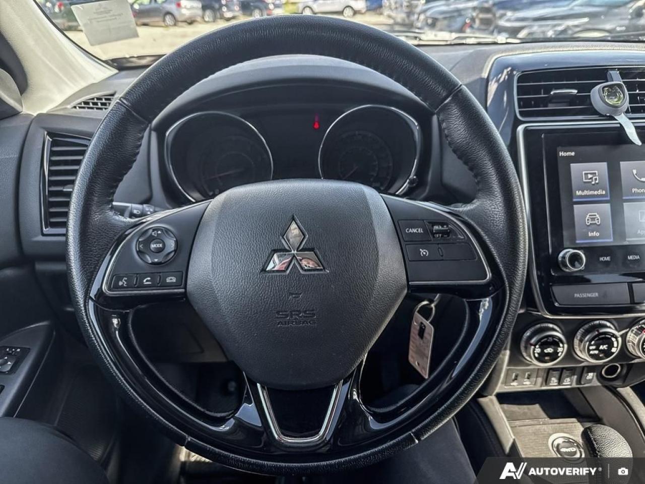 2024 Mitsubishi RVR SE / NO ACCIDENTS / HTD SEATS / 4WD / AUTO Photo