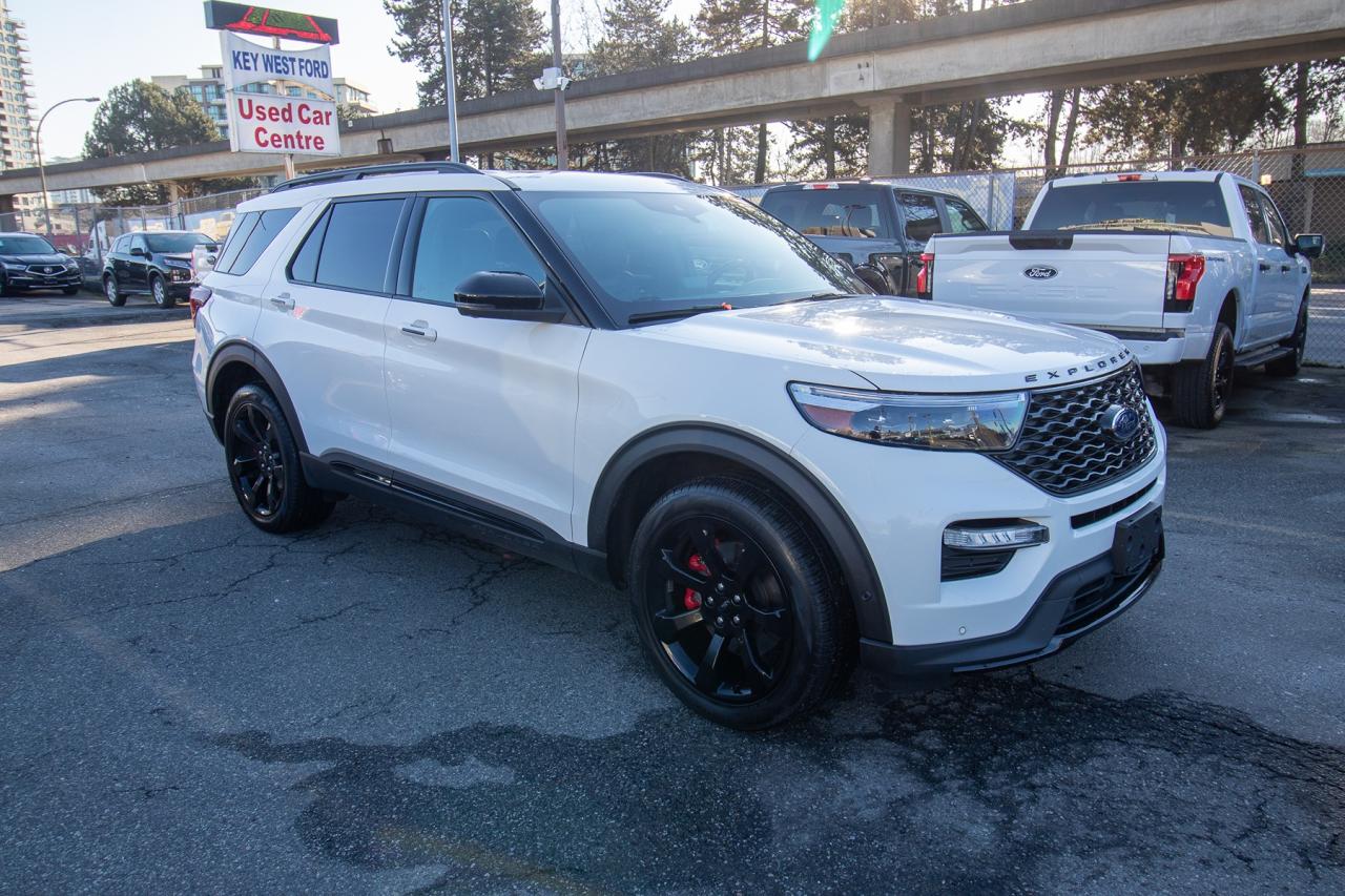 2022 Ford Explorer ST 4WD Photo4