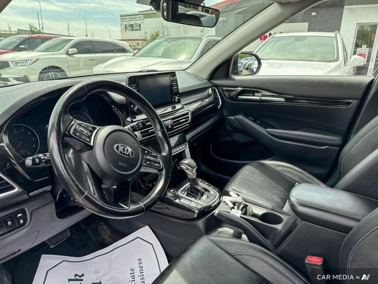 2021 Kia Seltos EX PREMIUM / AWD / LEATHER / SUNROOF / AUTO Photo