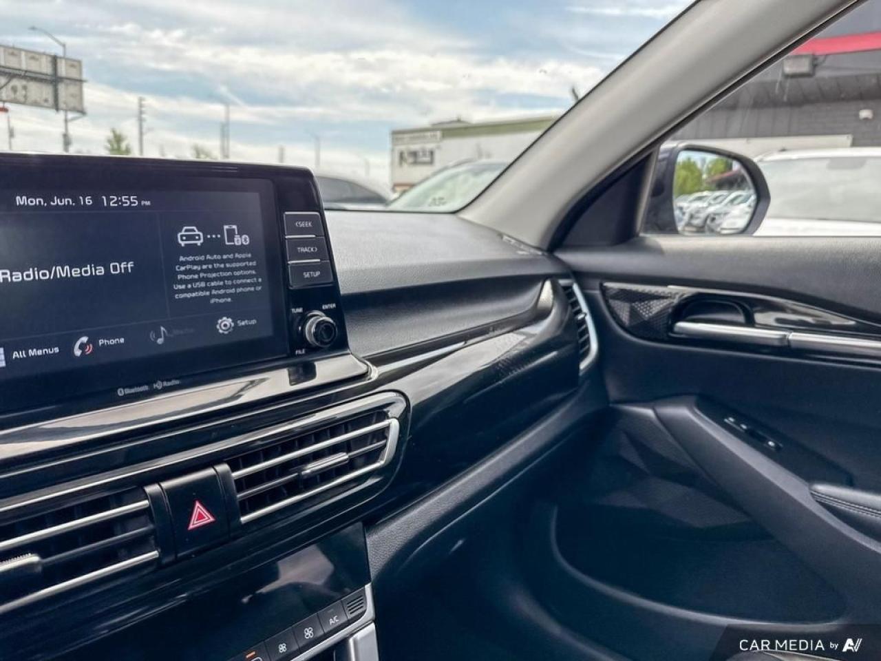 2021 Kia Seltos EX PREMIUM / AWD / LEATHER / SUNROOF / AUTO Photo