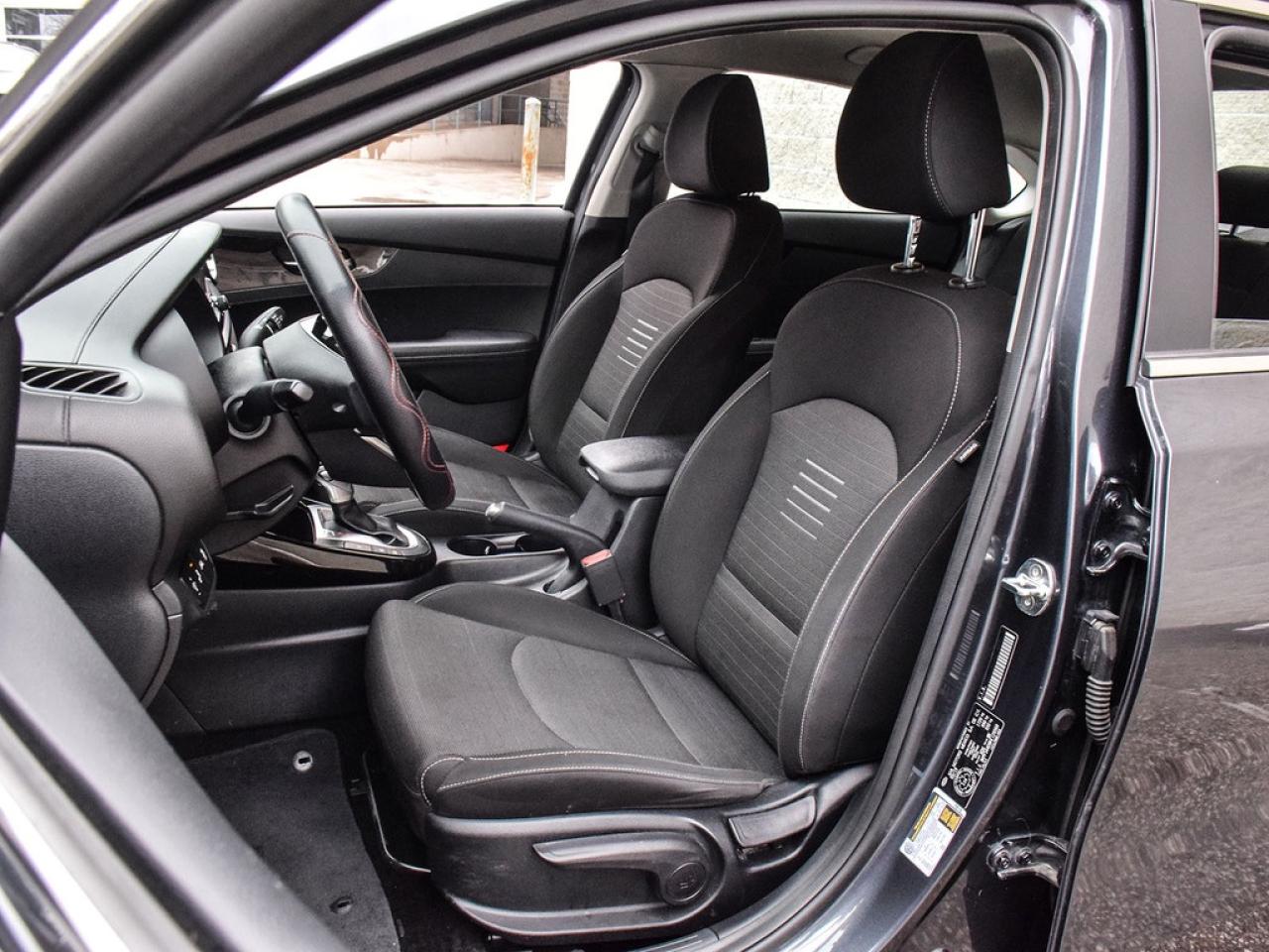 2019 Kia Forte EX IVT Photo