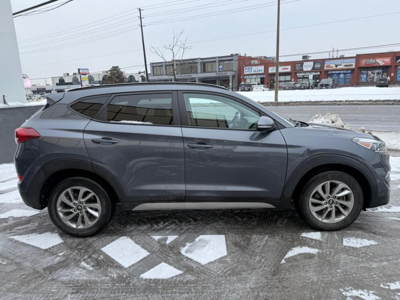 2018 Hyundai Tucson PREMIUM/AWD/CARPLAY/SUNROOF/LEATHER - Photo #4