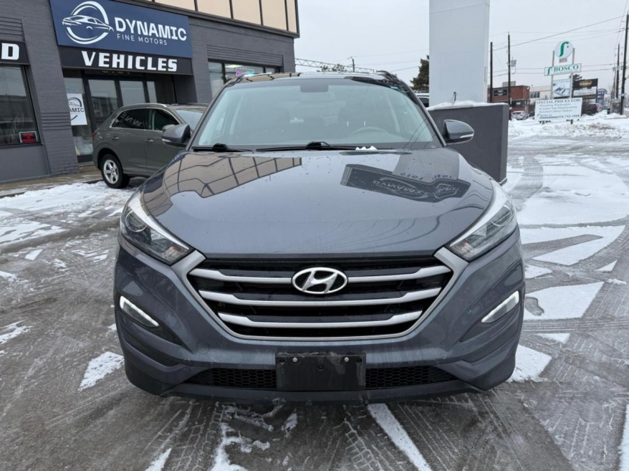 2018 Hyundai Tucson PREMIUM/AWD/CARPLAY/SUNROOF/LEATHER - Photo #2