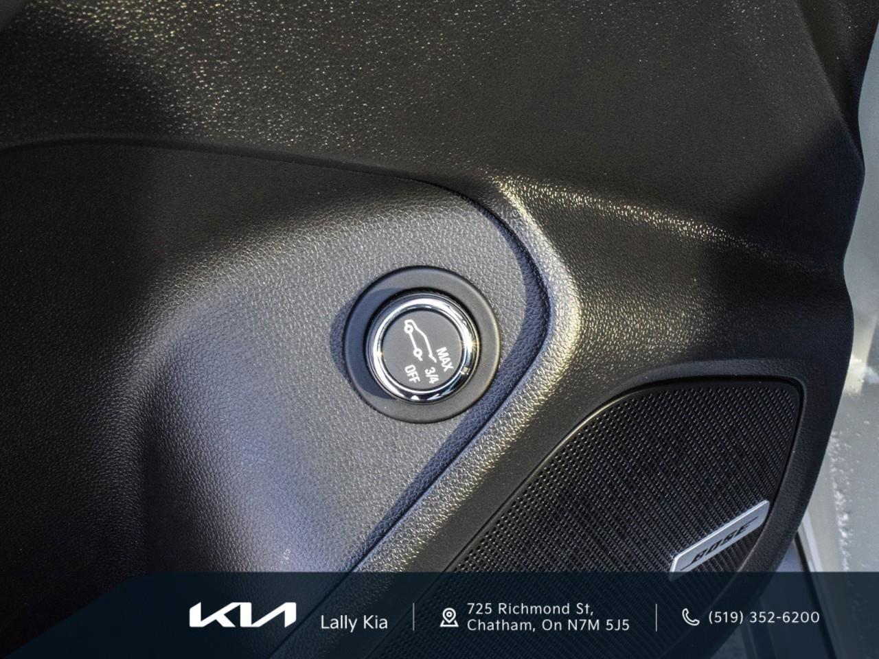 2024 Chevrolet TrailBlazer RS New Arrival | Clean CarFax | Leather | Roof | Power Liftgate Photo