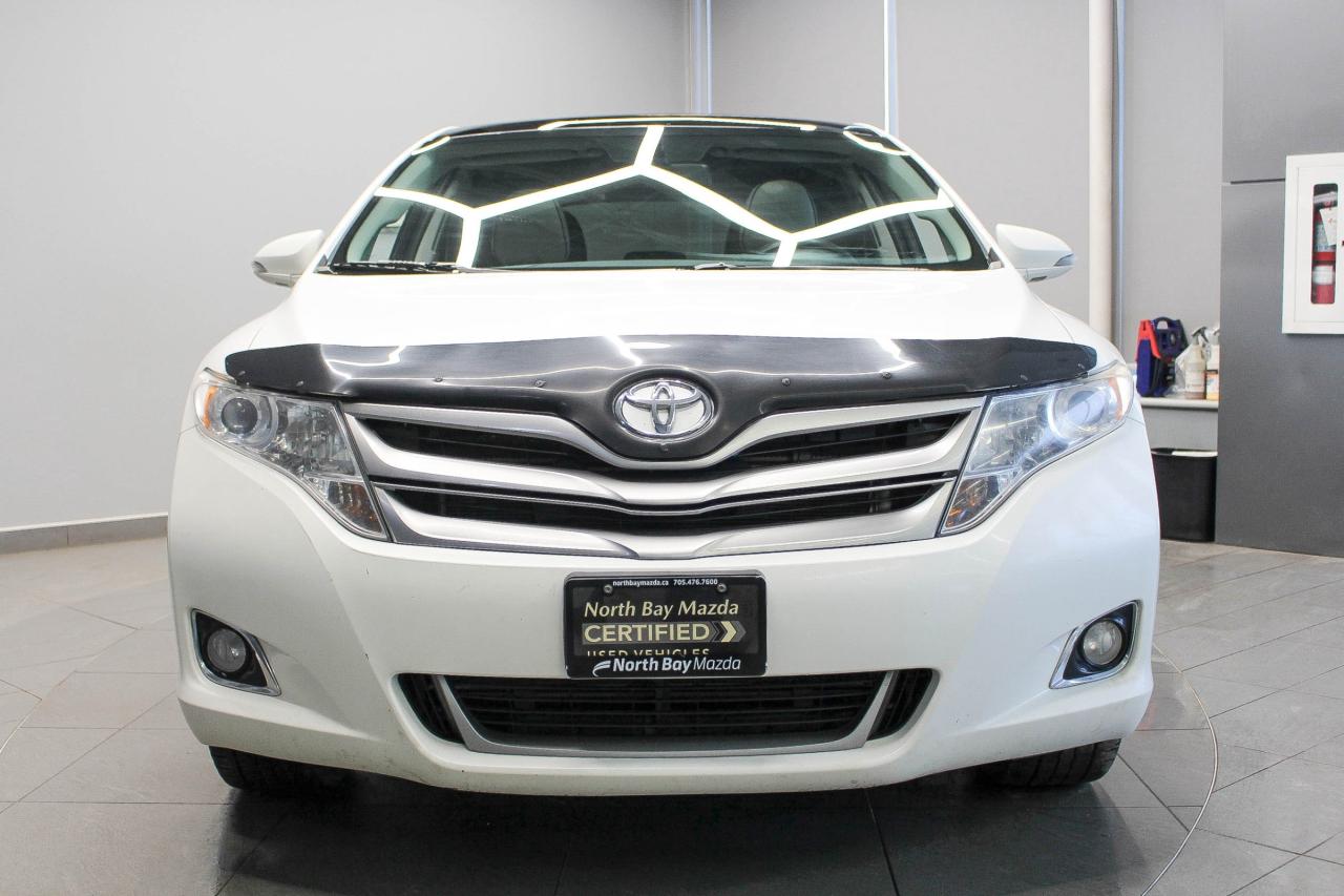 2014 Toyota Venza V6 HEATED FRONT SEATS - REARVIEW CAMERA - CLEAN CARFAX! Photo2