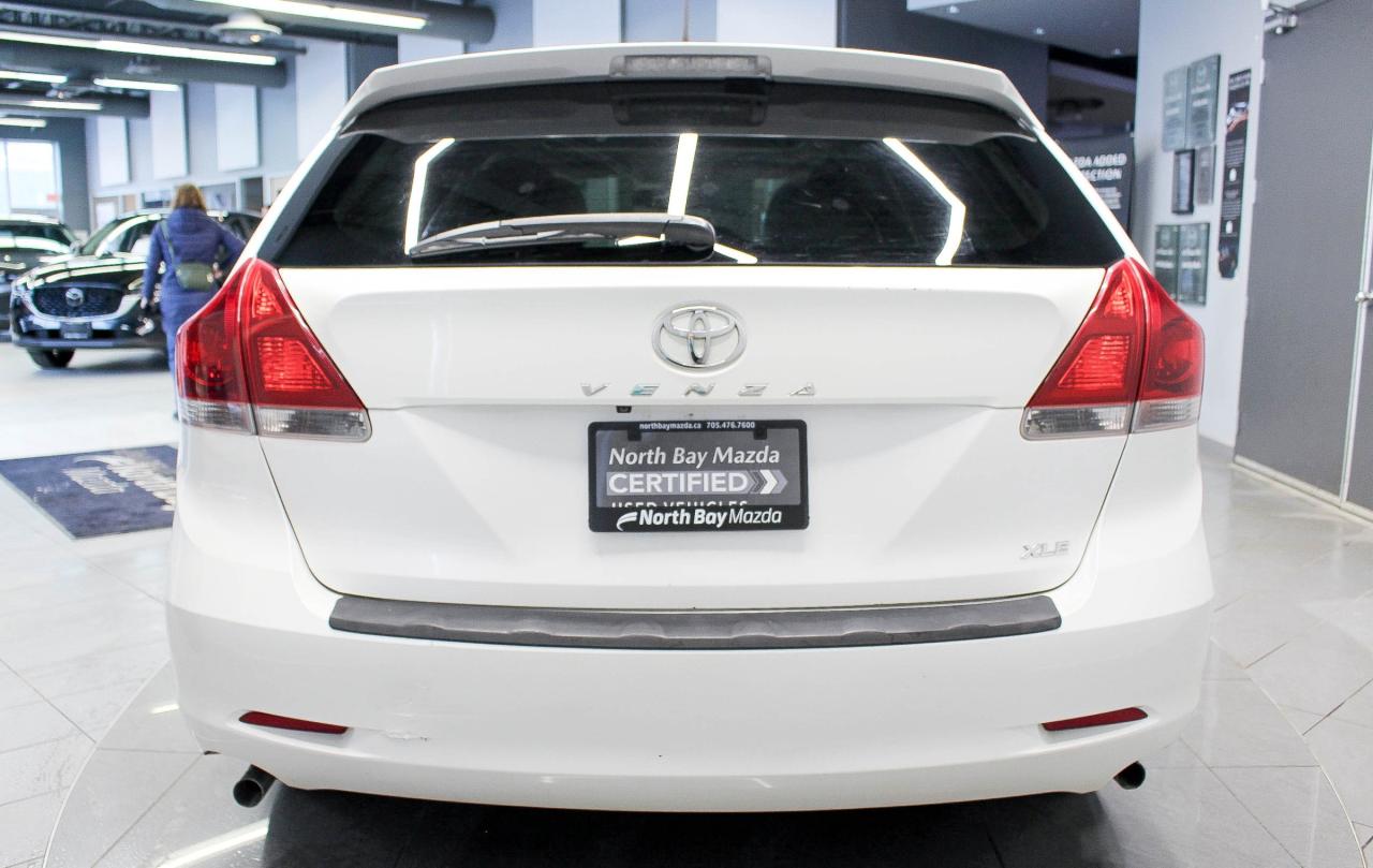 2014 Toyota Venza V6 HEATED FRONT SEATS - REARVIEW CAMERA - CLEAN CARFAX! Photo