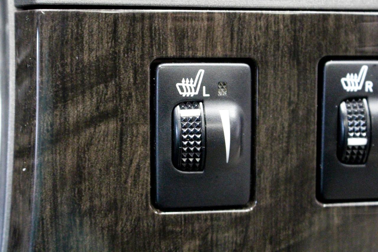 2014 Toyota Venza V6 HEATED FRONT SEATS - REARVIEW CAMERA - CLEAN CARFAX! Photo