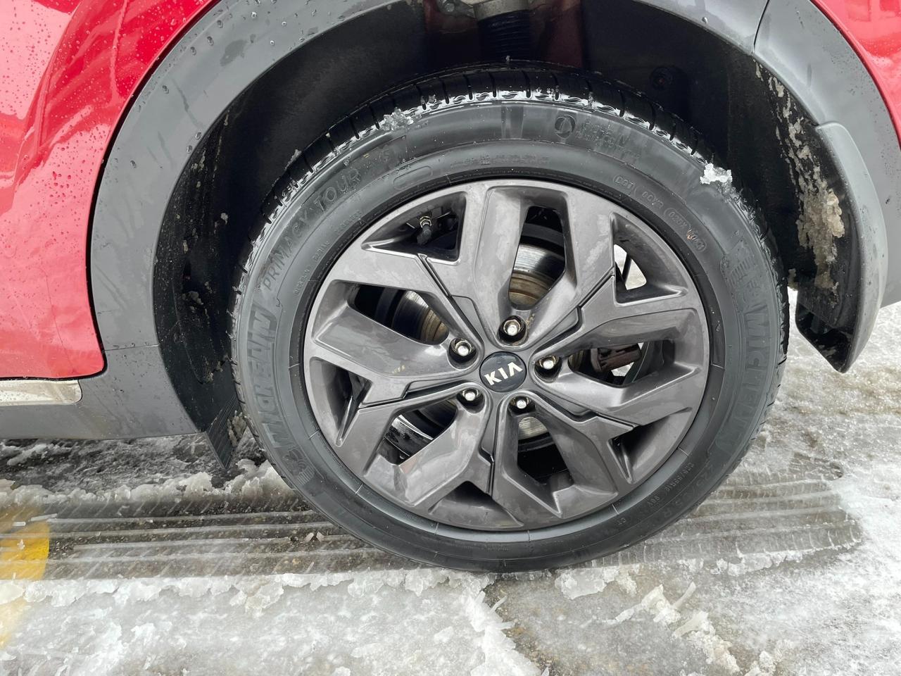 2022 Kia Sportage EX Premium S One Owner | Leather | Sunroof | Comes with Winter Wheels/Tires Photo