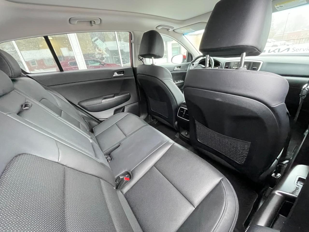 2022 Kia Sportage EX Premium S One Owner | Leather | Sunroof | Comes with Winter Wheels/Tires Photo
