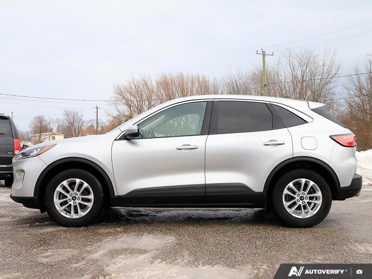 2020 Ford Escape SE AWD, R/V CAM, BSM, LKA, H/SEATS, B.TOOTH Photo2