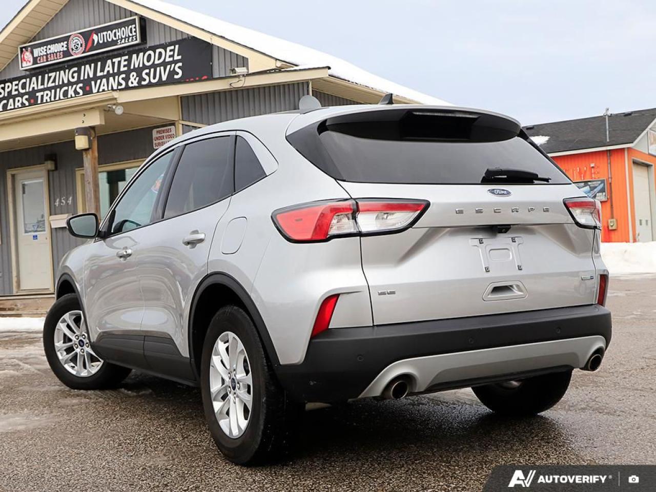 2020 Ford Escape SE AWD, R/V CAM, BSM, LKA, H/SEATS, B.TOOTH Photo3