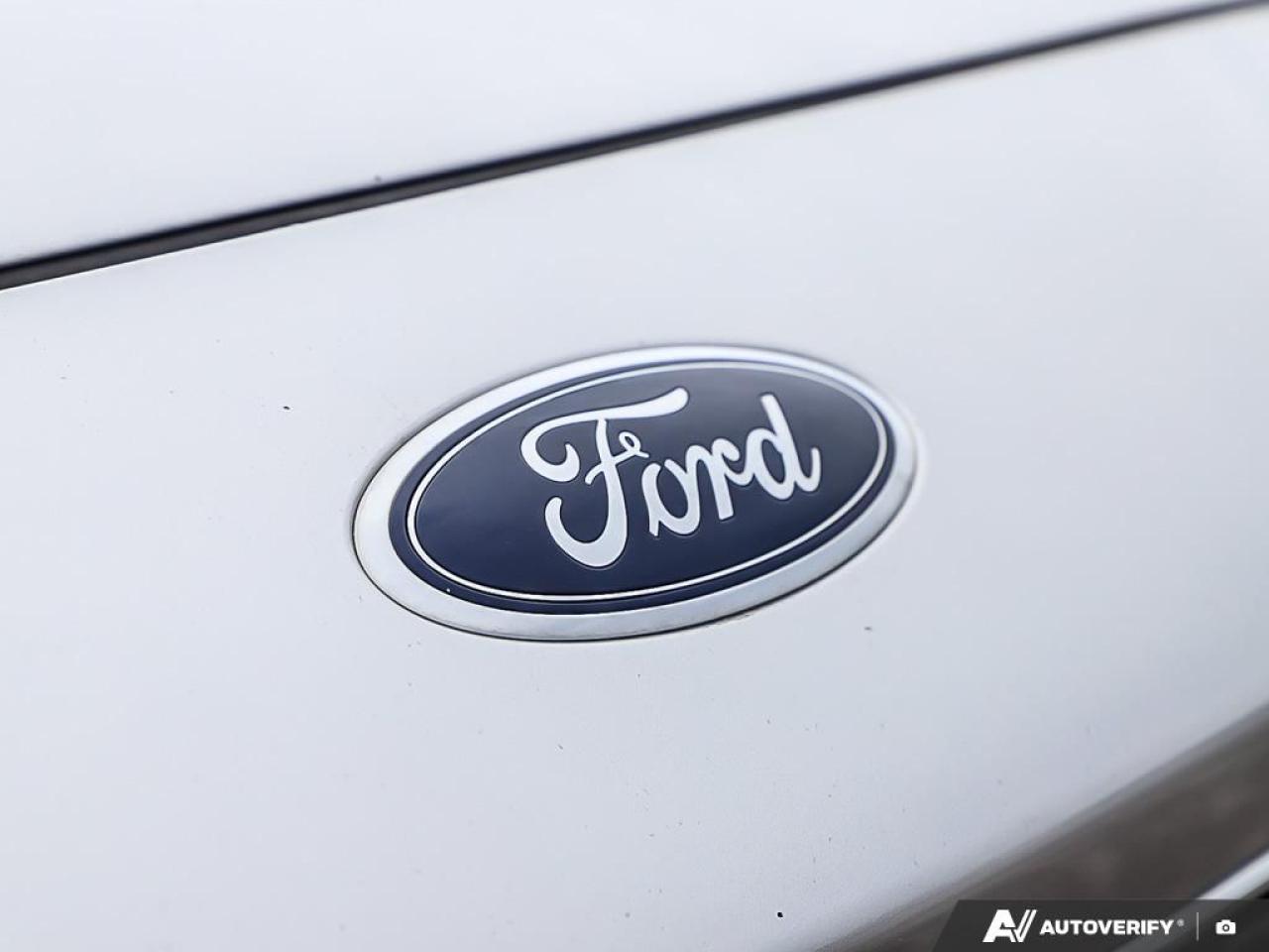 2020 Ford Escape SE AWD, R/V CAM, BSM, LKA, H/SEATS, B.TOOTH Photo