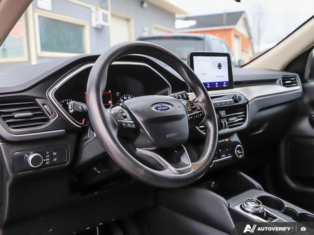 2020 Ford Escape SE AWD, R/V CAM, BSM, LKA, H/SEATS, B.TOOTH Photo