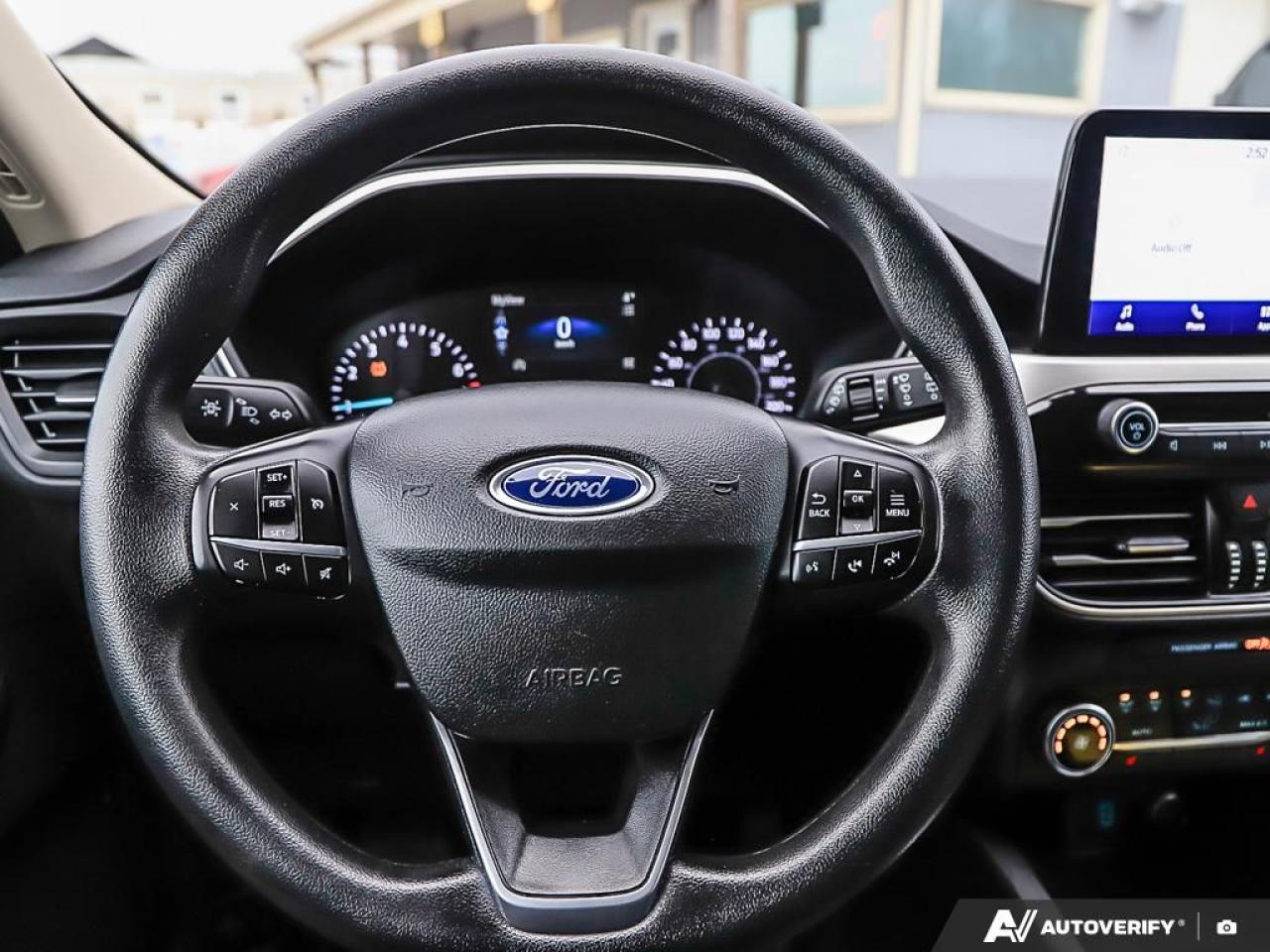 2020 Ford Escape SE AWD, R/V CAM, BSM, LKA, H/SEATS, B.TOOTH Photo