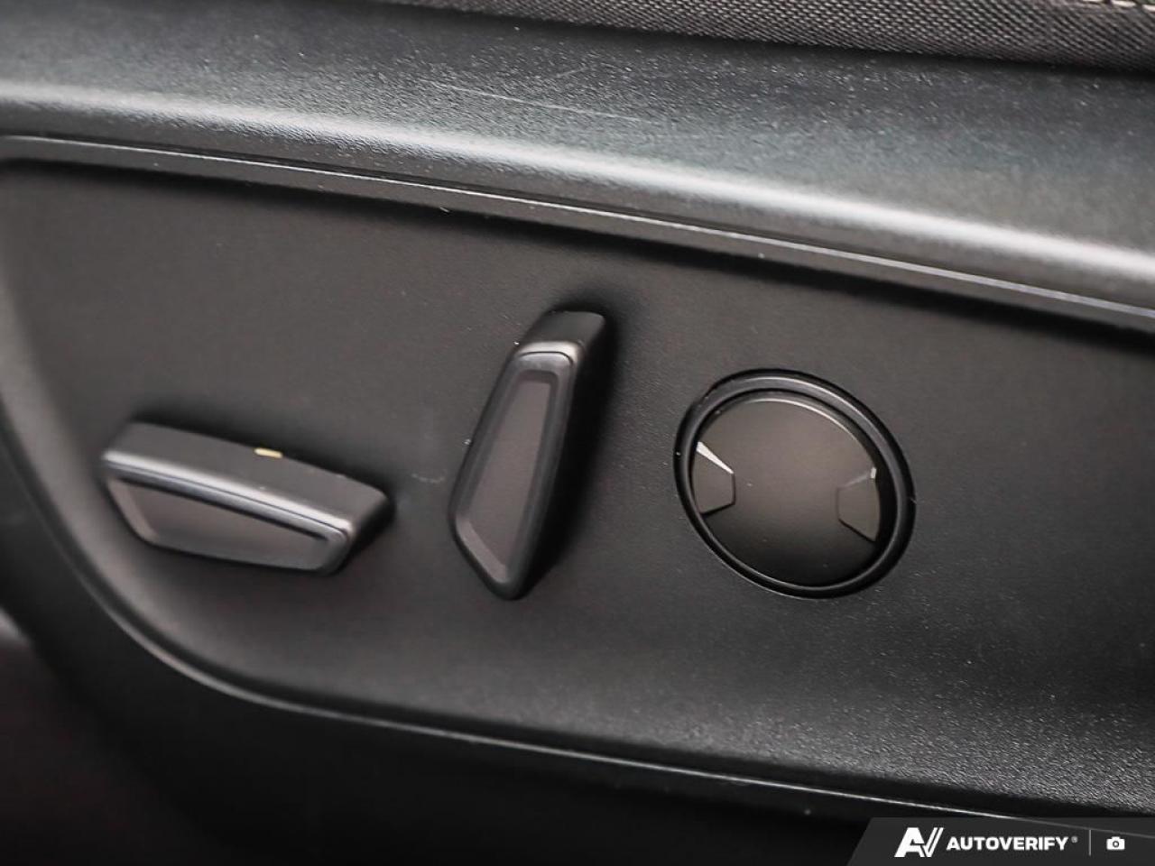 2020 Ford Escape SE AWD, R/V CAM, BSM, LKA, H/SEATS, B.TOOTH Photo