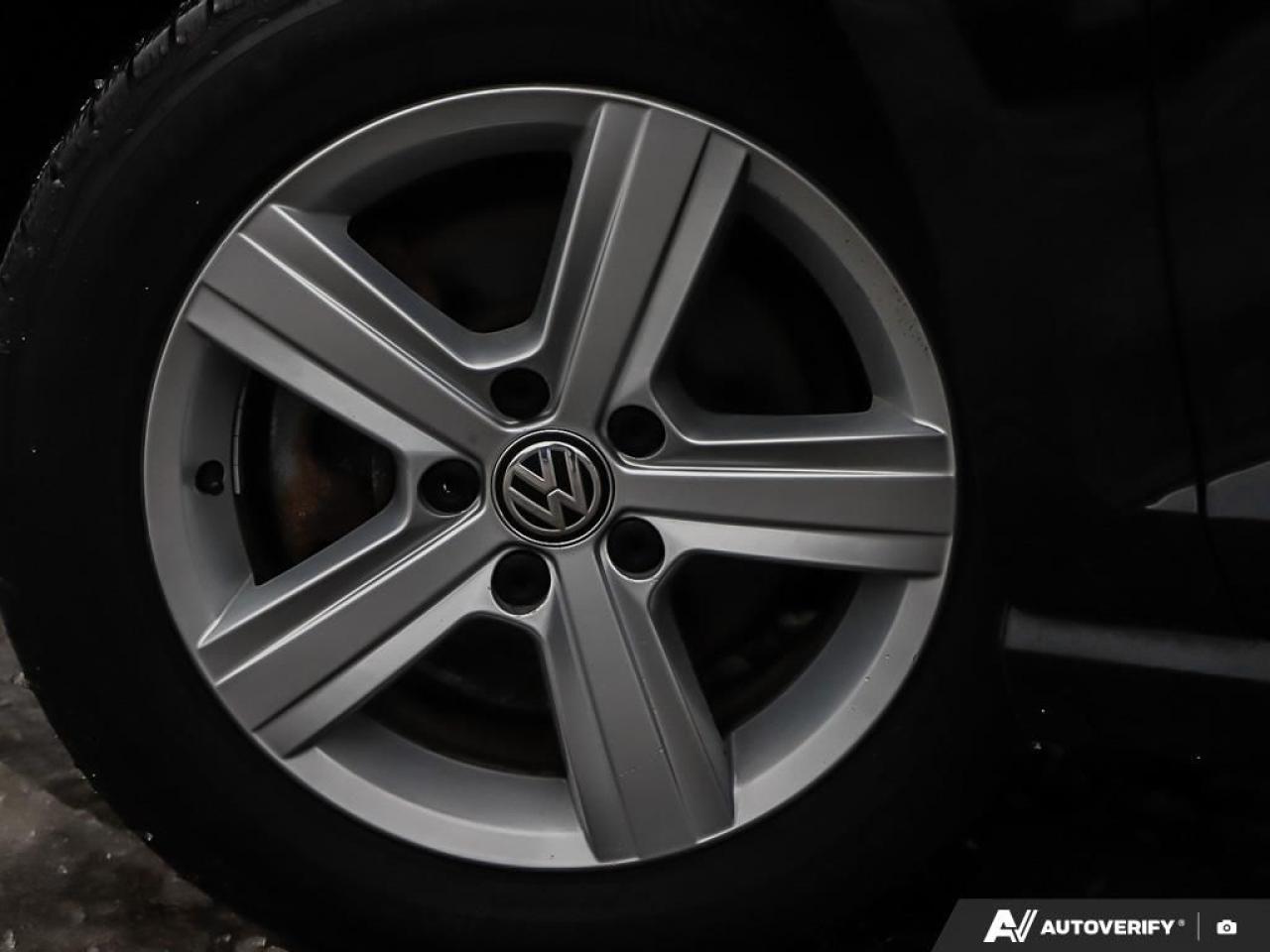 2018 Volkswagen Golf SportWagen Trendline, R/V CAM, B.TOOTH, HEATED SEATS Photo