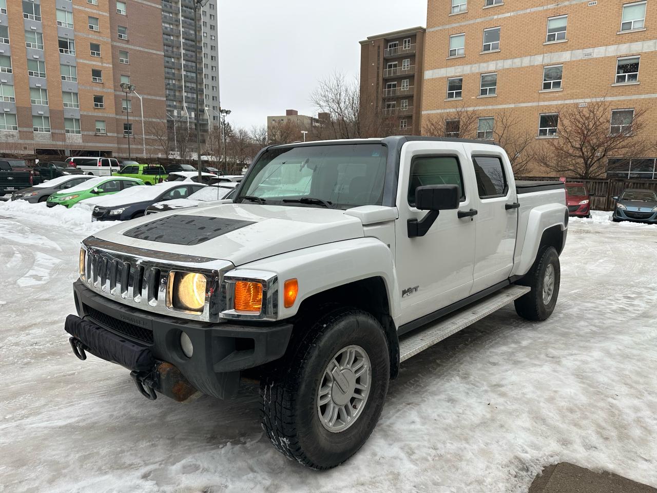 2009 Hummer H3 H3T Photo