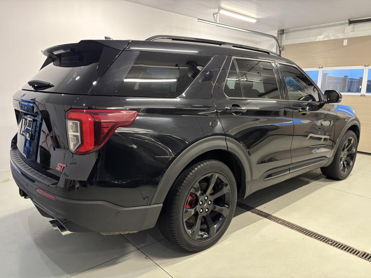 2020 Ford Explorer ST AWD Photo