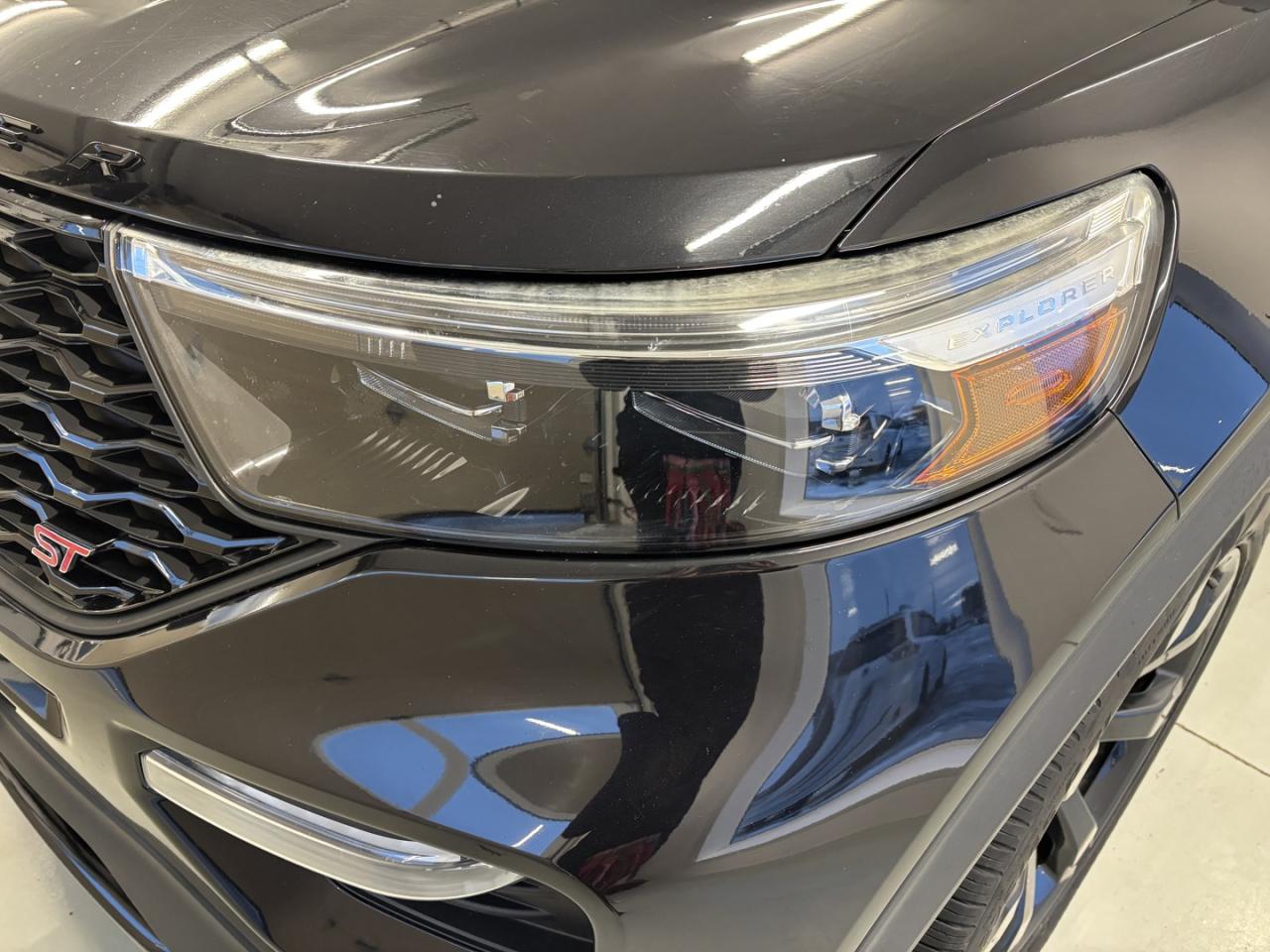 2020 Ford Explorer ST AWD Photo