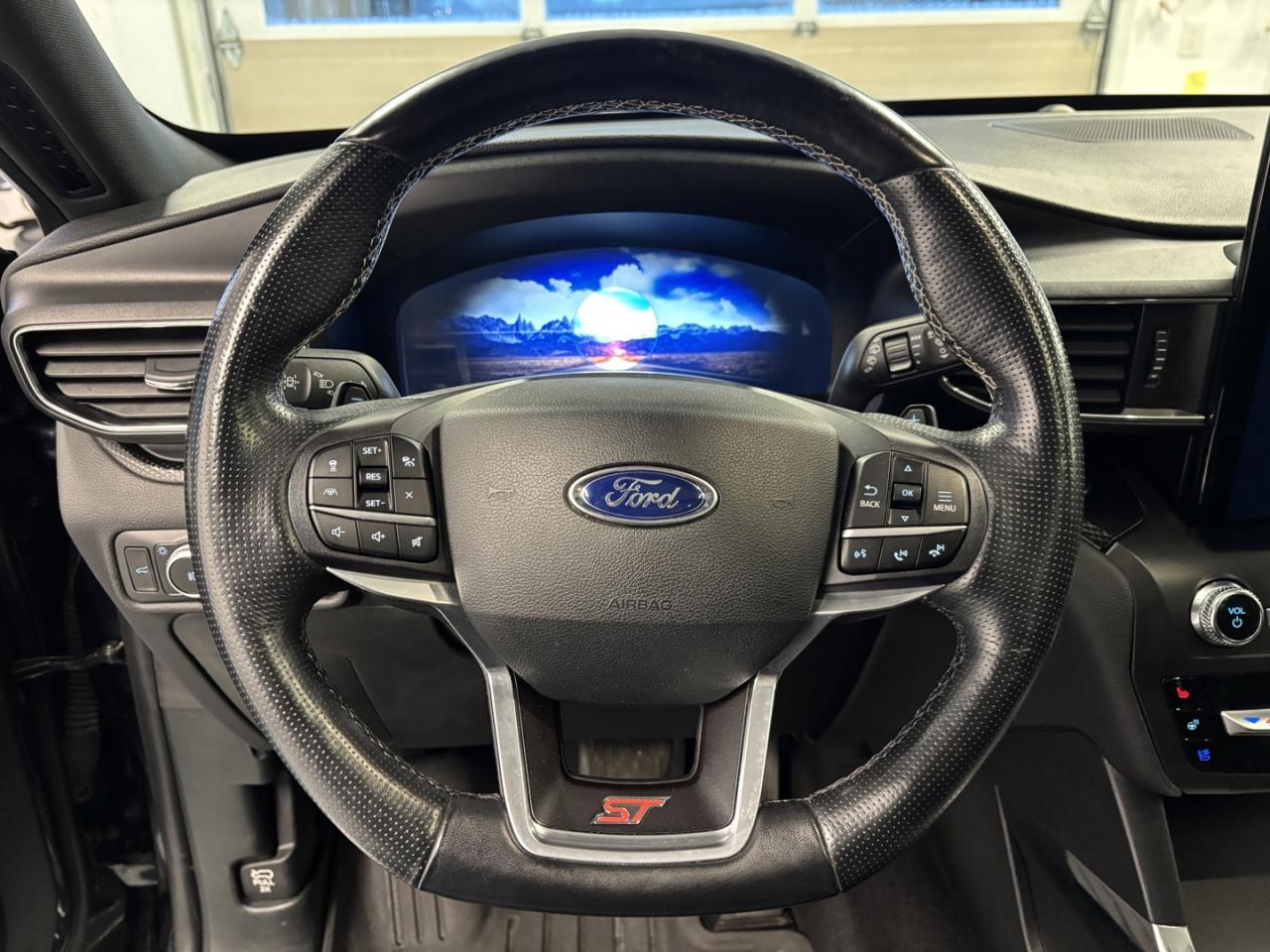 2020 Ford Explorer ST AWD Photo