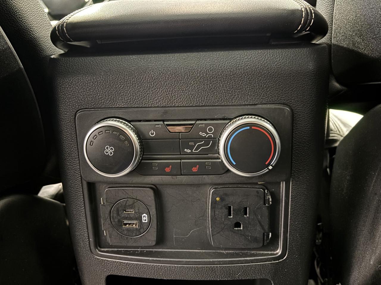 2020 Ford Explorer ST AWD Photo