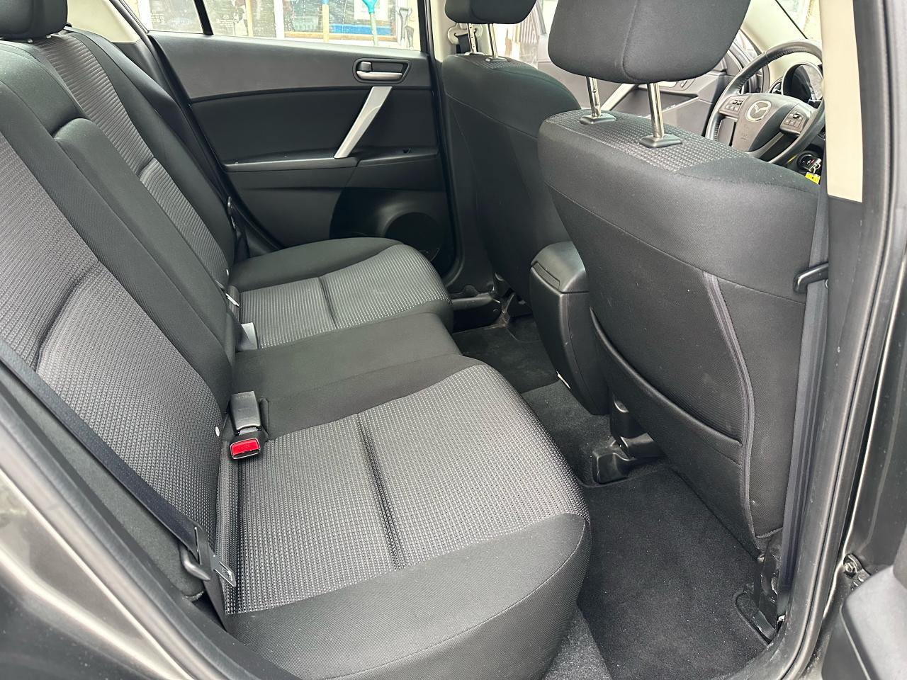 2012 Mazda MAZDA3 GS-SKY Photo