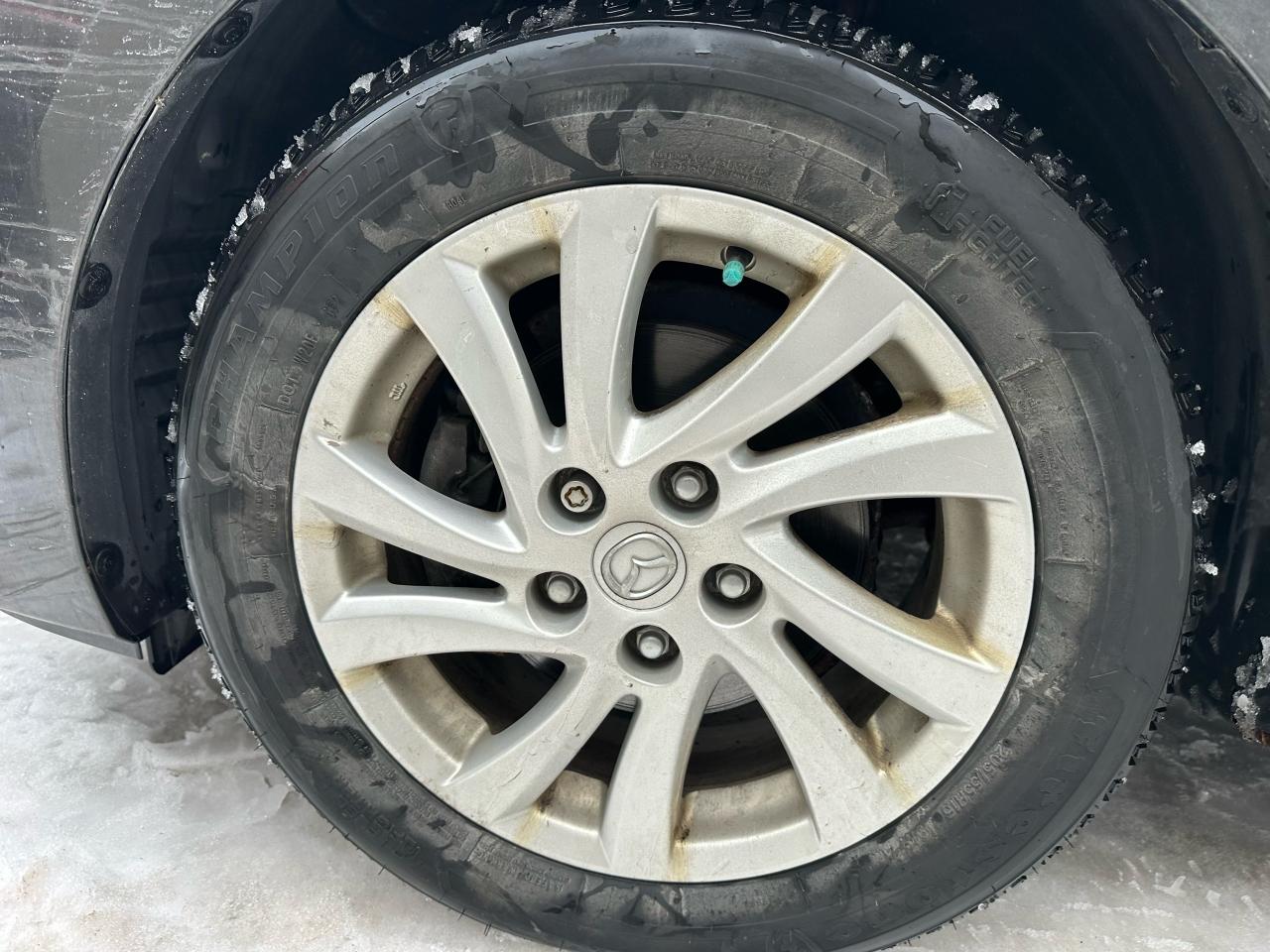 2012 Mazda MAZDA3 GS-SKY Photo