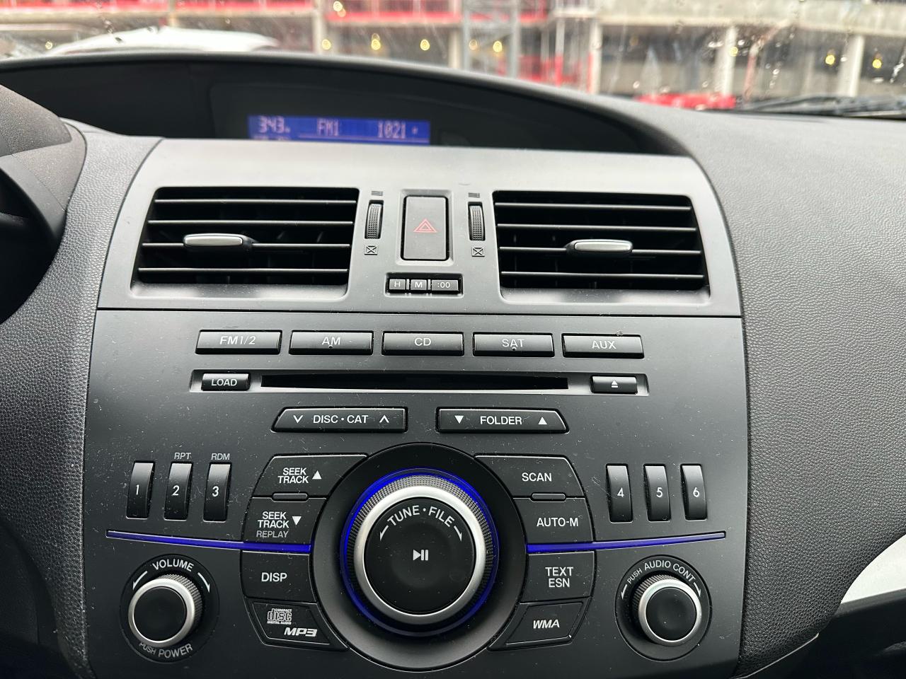 2012 Mazda MAZDA3 GS-SKY Photo