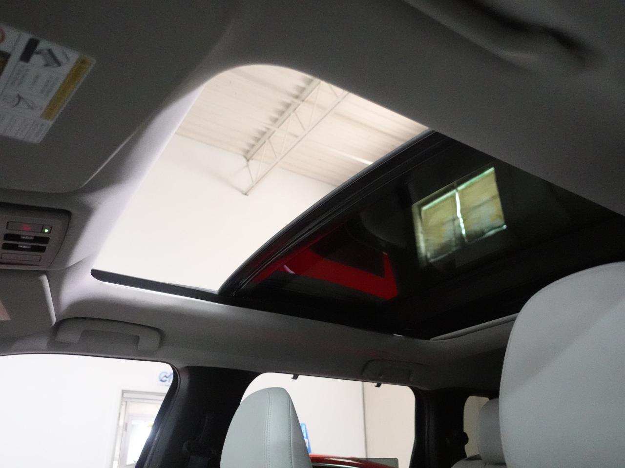 2022 Mitsubishi Outlander GT | AWD | Nav | Leather | Sunroof | BSM | LaneDep