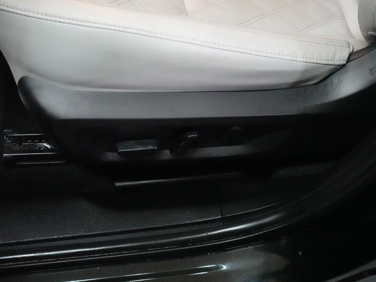 2022 Mitsubishi Outlander GT | AWD | Nav | Leather | Sunroof | BSM | LaneDep Photo