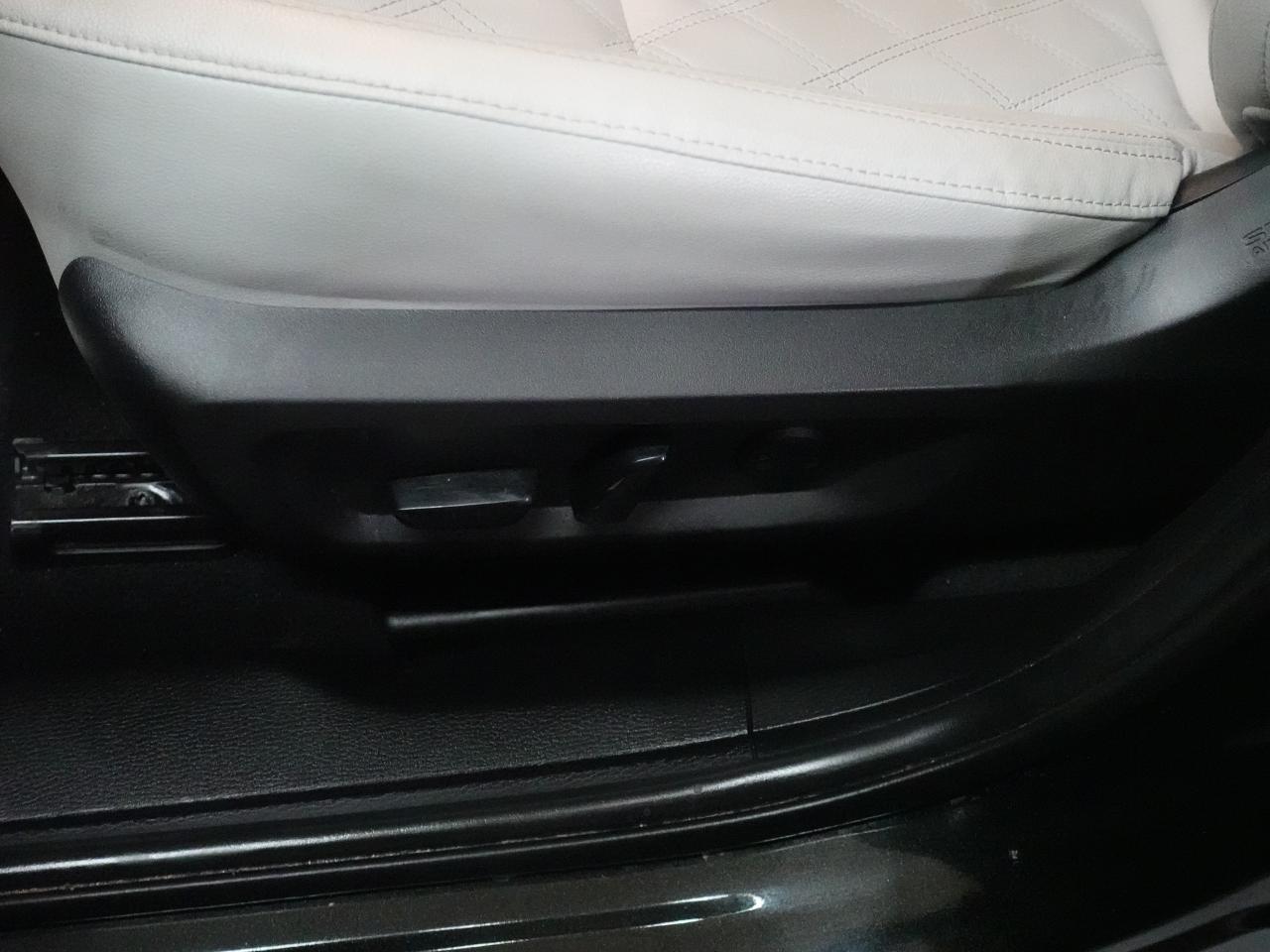 2022 Mitsubishi Outlander GT | AWD | Nav | Leather | Sunroof | BSM | LaneDep