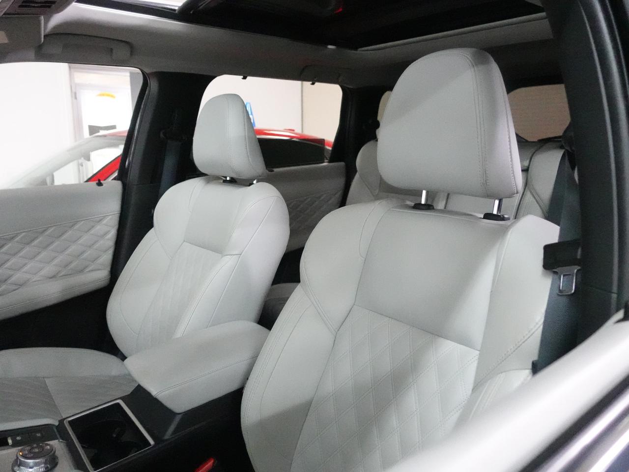 2022 Mitsubishi Outlander GT | AWD | Nav | Leather | Sunroof | BSM | LaneDep