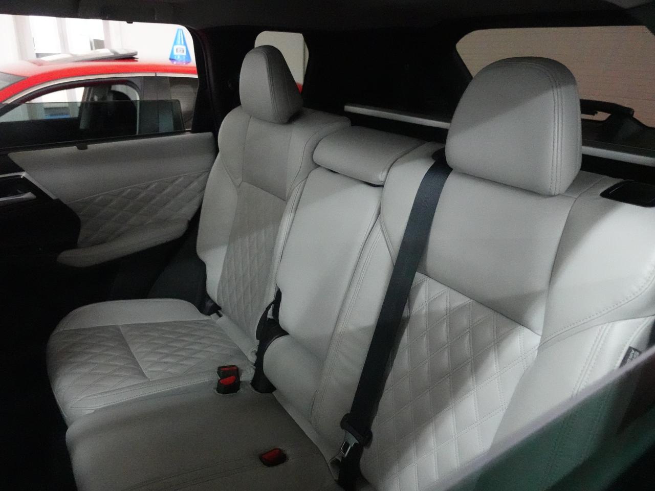 2022 Mitsubishi Outlander GT | AWD | Nav | Leather | Sunroof | BSM | LaneDep