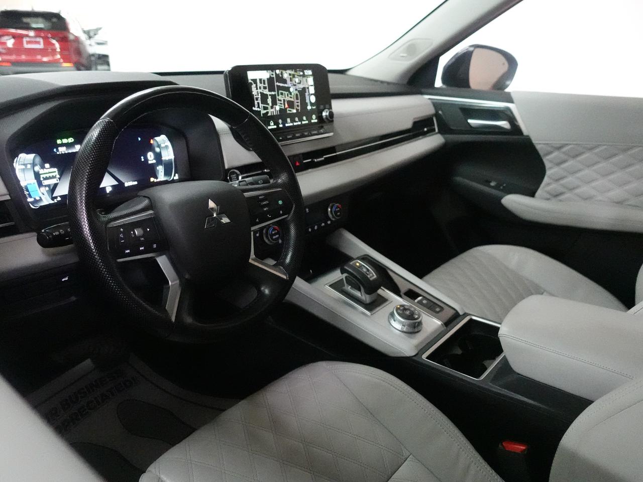 2022 Mitsubishi Outlander GT | AWD | Nav | Leather | Sunroof | BSM | LaneDep Photo