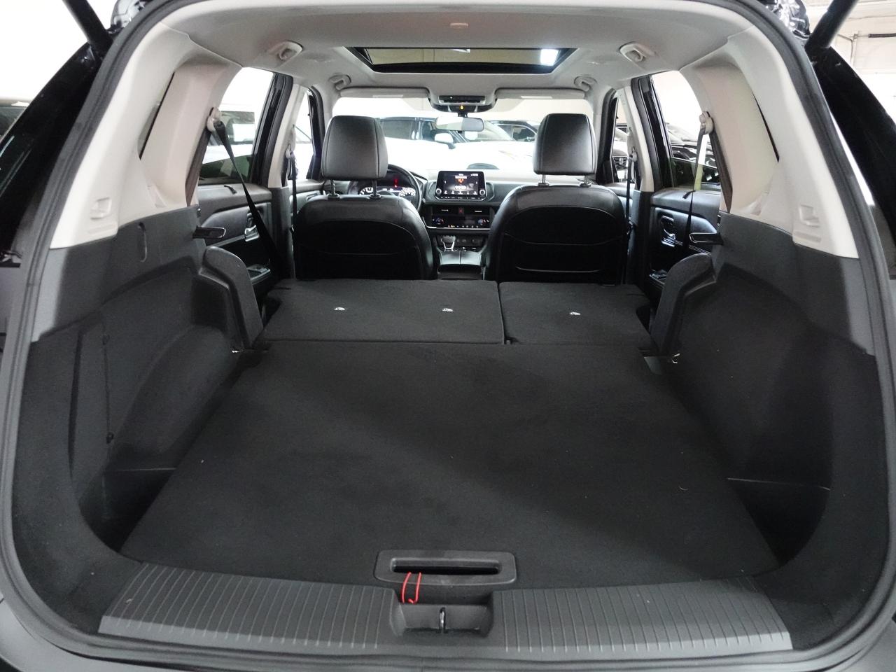 2023 Nissan Rogue SV MIDNIGHT | AWD | Nav | Leather | Sunroof