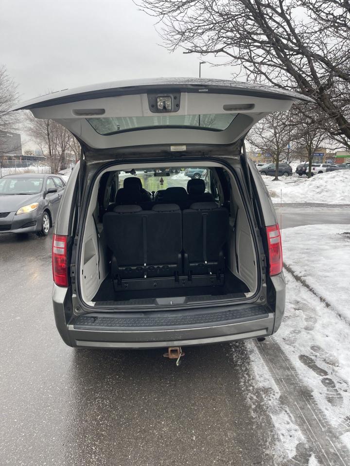 2010 Dodge Grand Caravan SE    ONLY 154,000 KMS   1 OWNER Photo