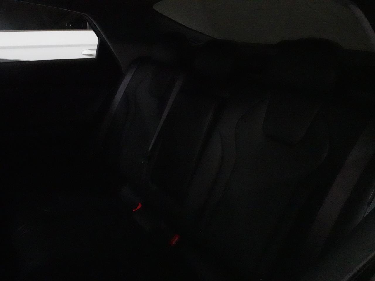 2024 Hyundai Elantra Luxury | NAV | Leather | Sunroof | BSM | CarPlay