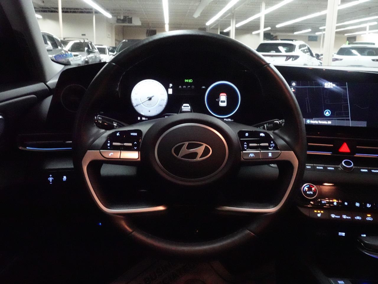 2024 Hyundai Elantra Luxury | NAV | Leather | Sunroof | BSM | CarPlay