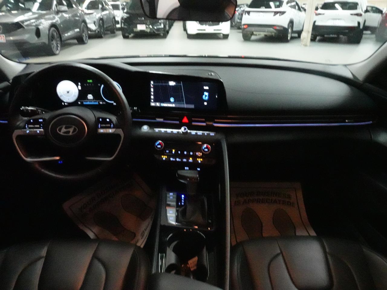 2024 Hyundai Elantra Luxury | NAV | Leather | Sunroof | BSM | CarPlay